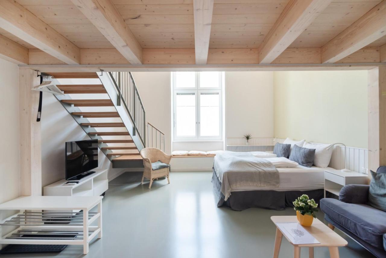 Vorgarten - Central, New And Stylish For Your Comfortable In *
