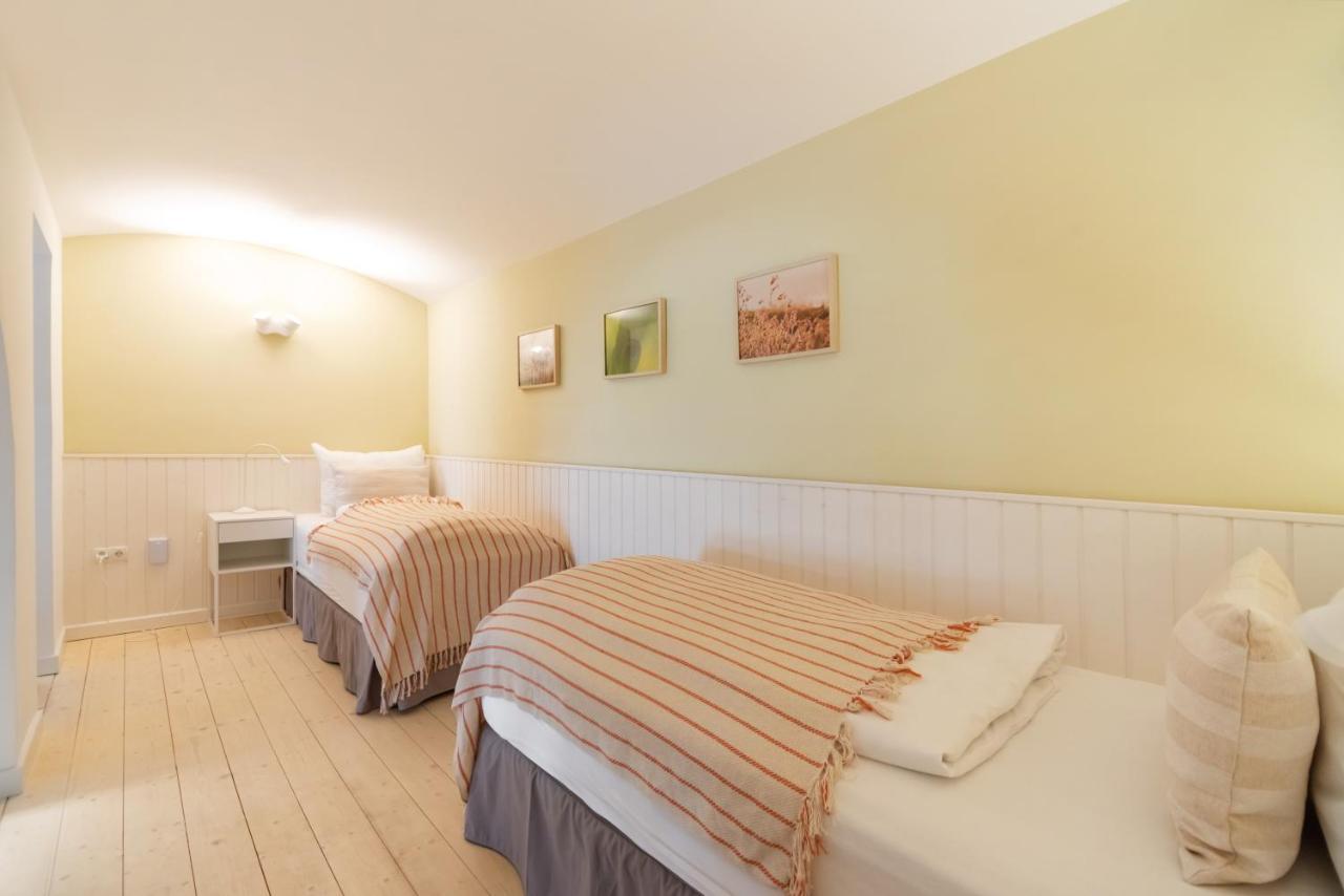 Apartment Vorgarten - Central, New And Stylish For Your Comfortable In *