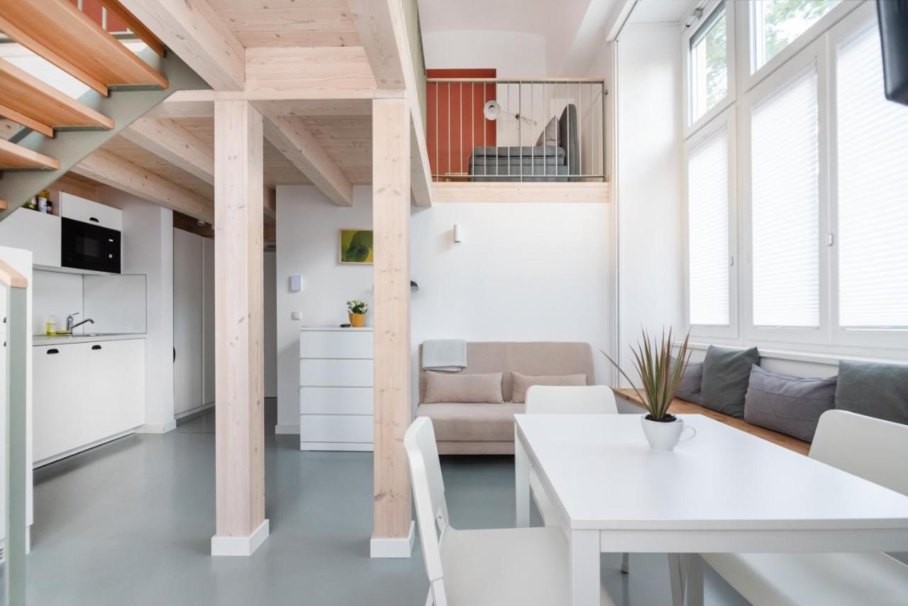 Vorgarten - Central, New And Stylish For Your Comfortable In