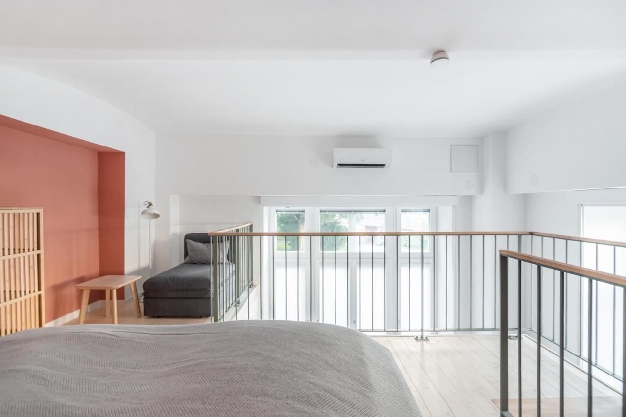 Vorgarten - Central, New And Stylish For Your Comfortable In *