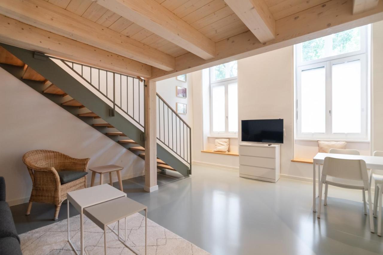 Apartment Vorgarten - Central, New And Stylish For Your Comfortable In *