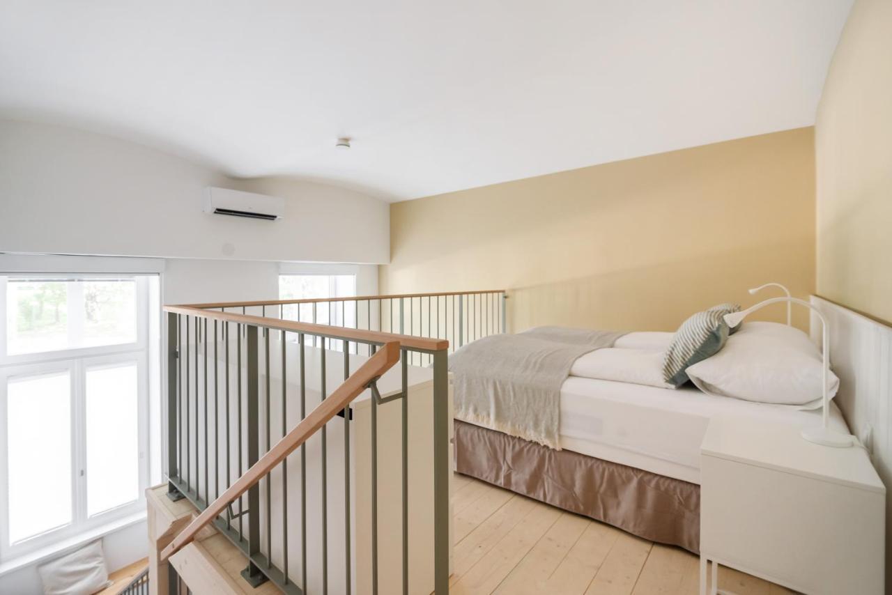 Apartment Vorgarten - Central, New And Stylish For Your Comfortable In *