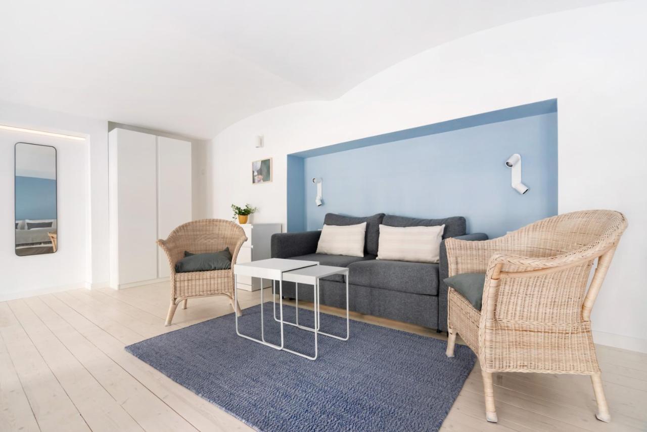 Vorgarten - Central, New And Stylish For Your Comfortable In *
